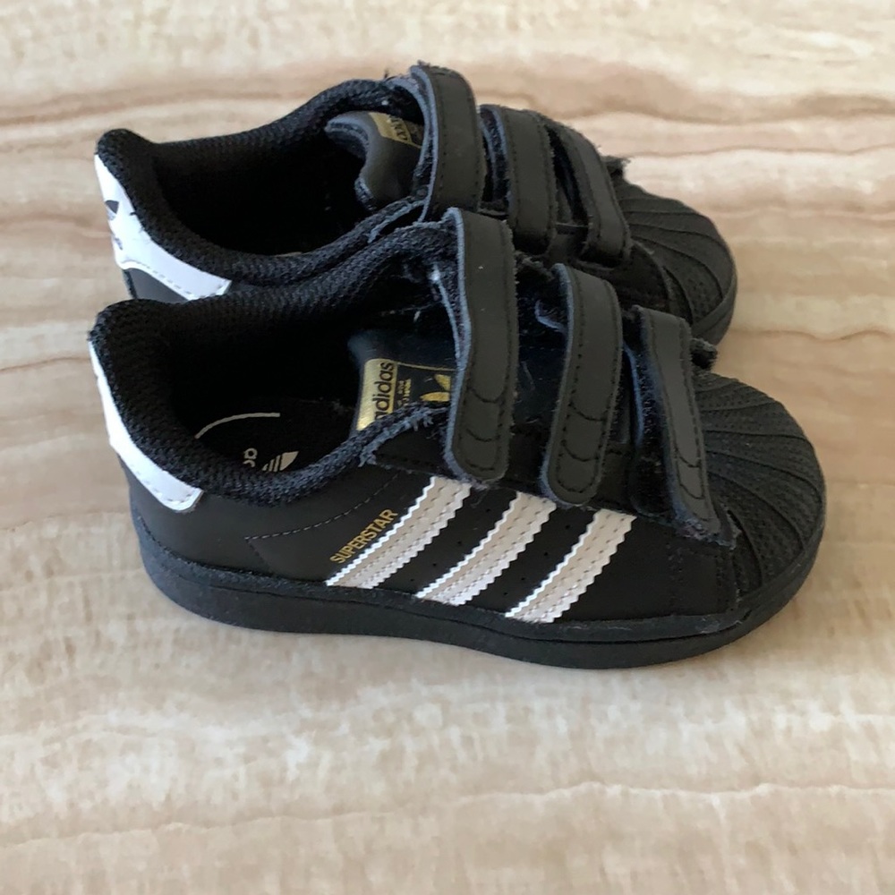 Adidas Allstar shell toe strap up (Toddler)